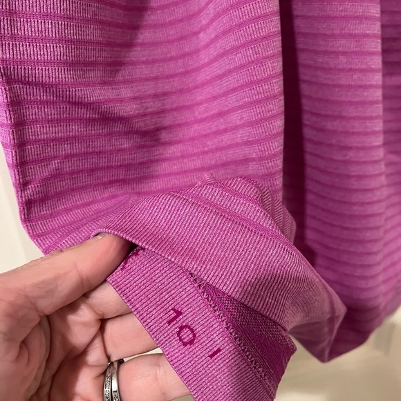 Lululemon Swiftly Tech High Neck Purple  Tank Top size 10 - Picture 3 of 3